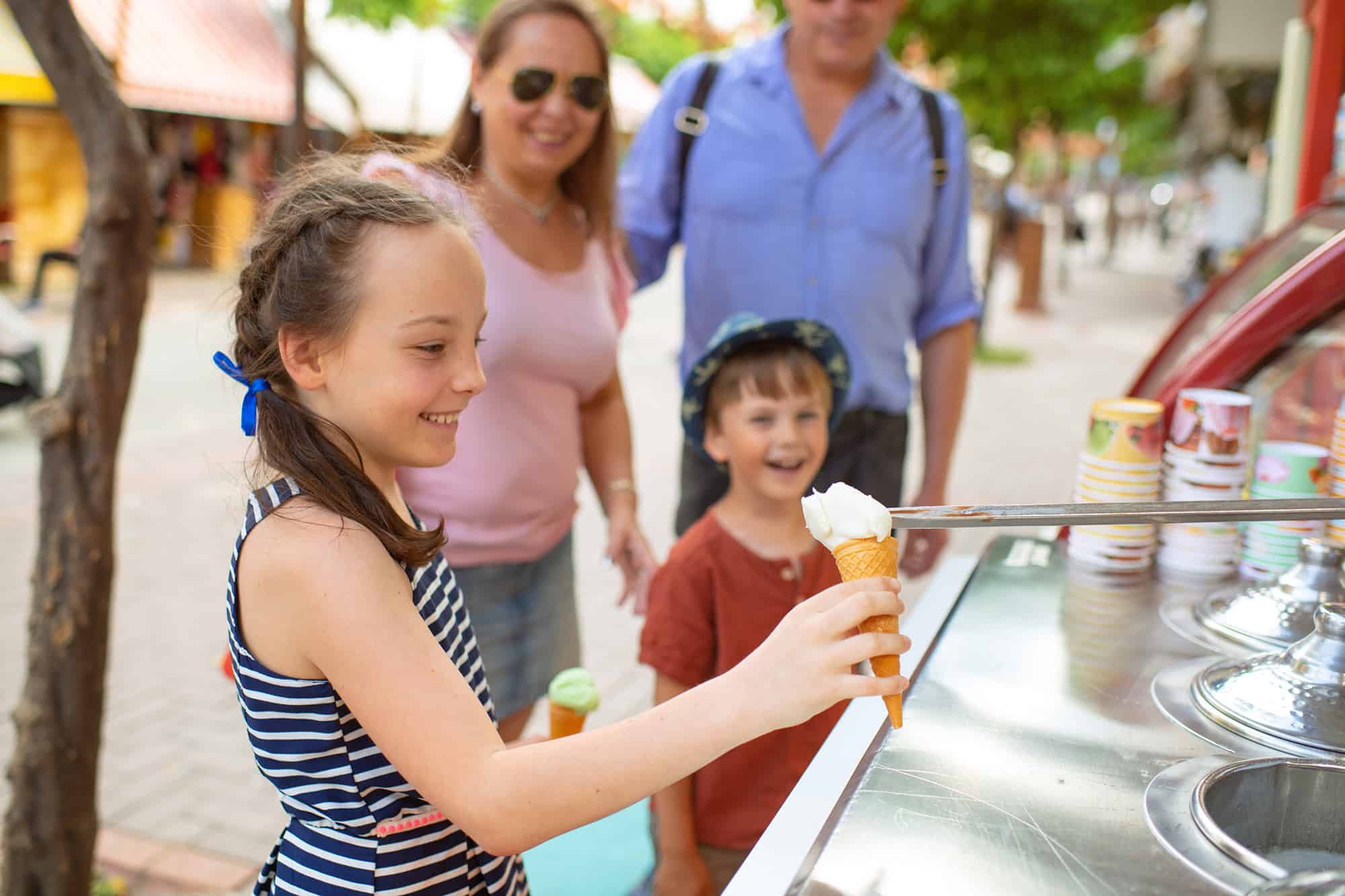 Kids Eating Ice Cream